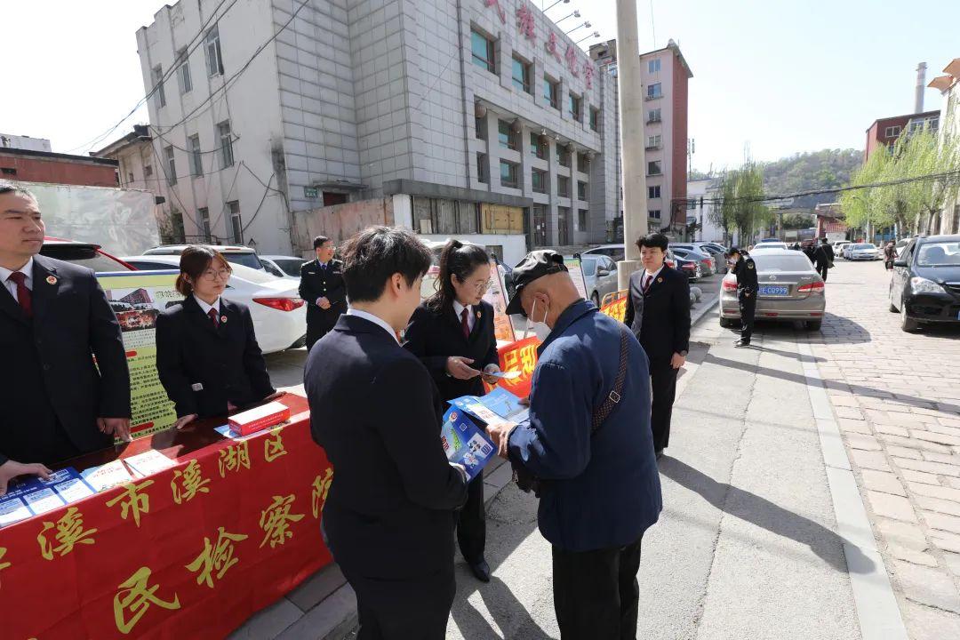 正版蓝月亮精准资料大全,经济分析方案_调控版15.54